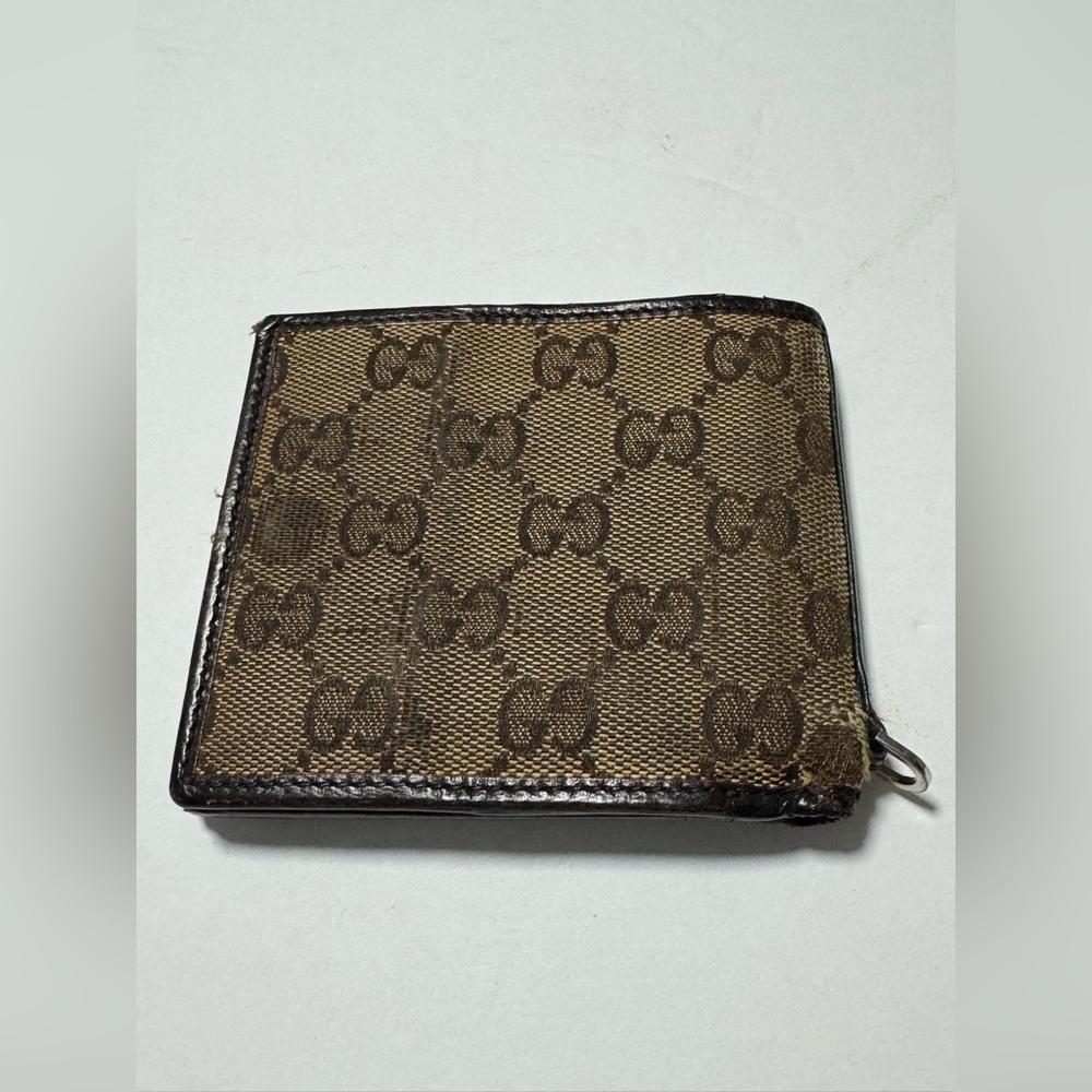 Gucci Monogram canvas bifold wallet w D Ring - Picture 2 of 9
